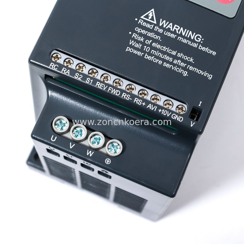 380V VFD Drive 3-Phase Low Voltage Inverter with Variable Speed for 0.75KW Motor